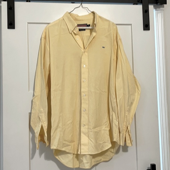 Men’s Vineyard Vines Button-down - Picture 2 of 4